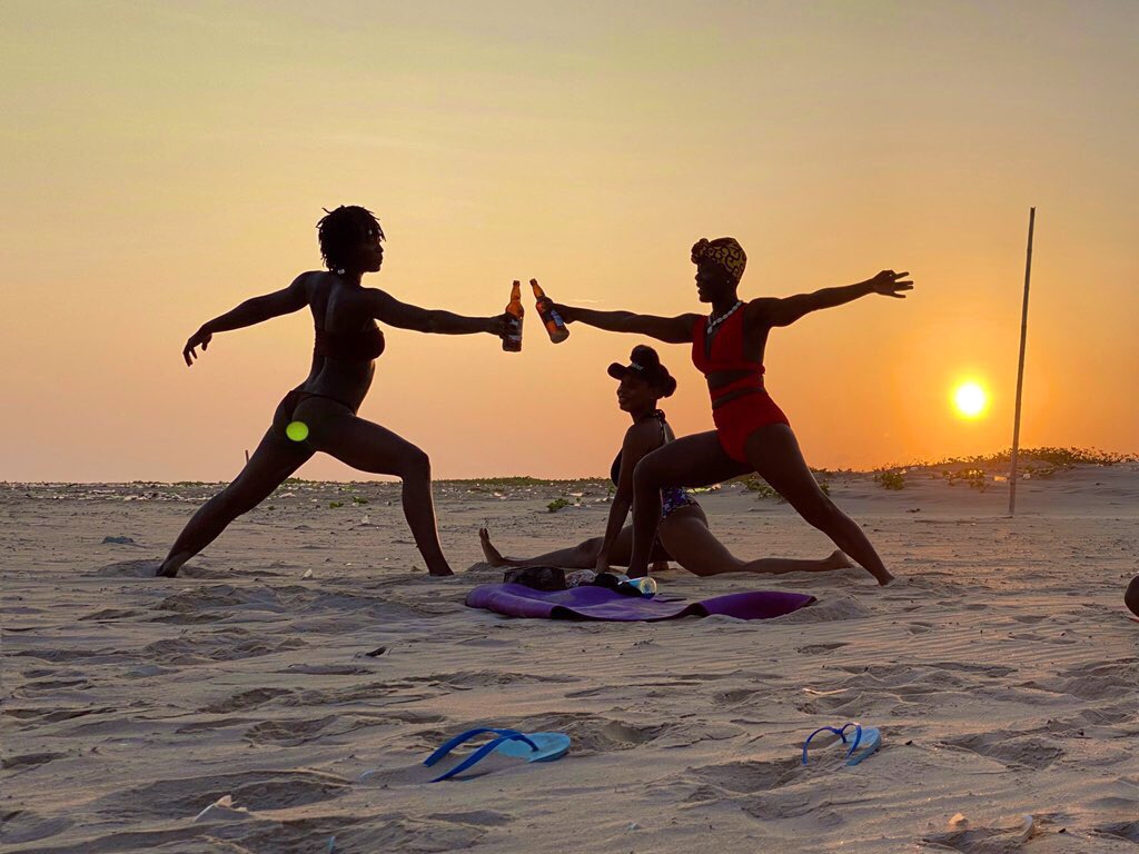 __anatta_'s tweet photo. Sweet in the middle, can you do a split in the middle? https://t.co/DprJhWU0Jx