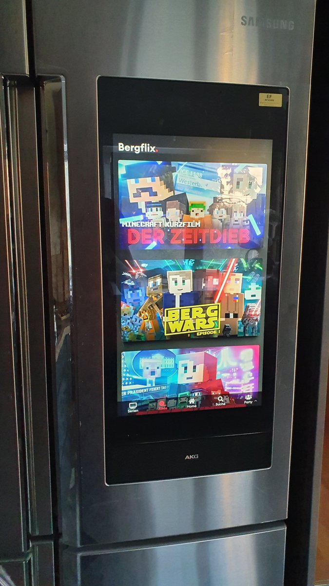 BergflixToGo's tweet photo. ihr: 
„machen die von Bergflix überhaupt noch was? 
Wann kommt endlich der Partymodus?!“

wir: 
AH, ihr wollt ne kühlschrank version? Hier, bitte! https://t.co/jFUDRqf7te