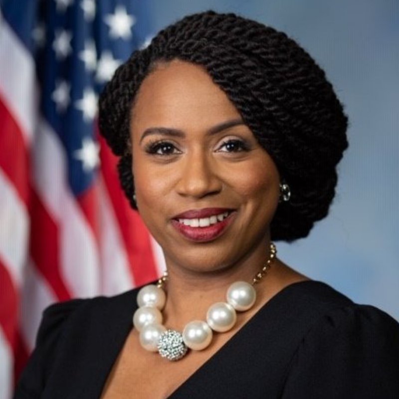 Incumbent:Congresswoman Ayanna Pressley is one of the strongest new voices in Congress and she is running for re-election (US MA-07). See  on how you can support her campaign.  #BlackWomenLead https://twitter.com/AyannaPressley/status/1216698077391790086?s=19