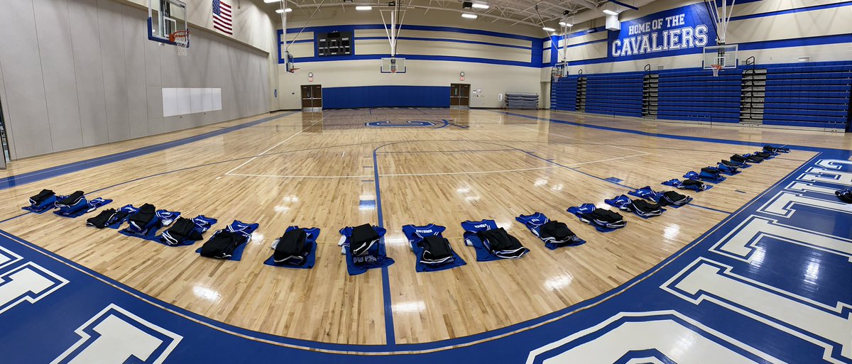 CHSCavscheer's tweet photo. Busy day getting things ready for the cheer season. PLEASE do your part wear your mask and follow all recommendations. My team is doing an amazing job doing their part and everything they can to have some sort of fall season. GO CAVS 💙. #iwantaseason #wearamask https://t.co/U9whL2bNG7