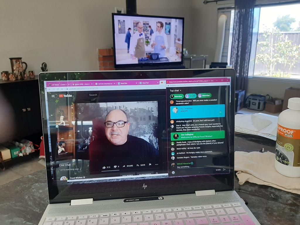 msmelodius's tweet photo. Current situation in #SiliconValley watching @foodwishes Members+ on @YouTube while watching #AmericasTestKitchen on @PBS #Lockdown #Spoonula https://t.co/sUrZbekepx