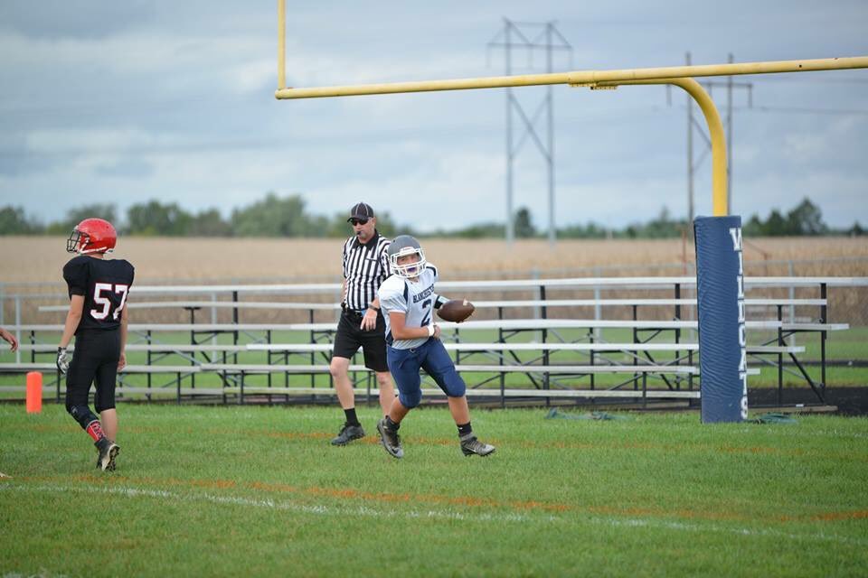 Jennife43341503's tweet photo. Well now that Coach Mulvi knows...it’s official both the Sipple boys will be playing some Friday Night Lights!!! I am beyond excited and can’t wait to watch my boys play!!! #FridayNightLights https://t.co/KagXc6sN2l