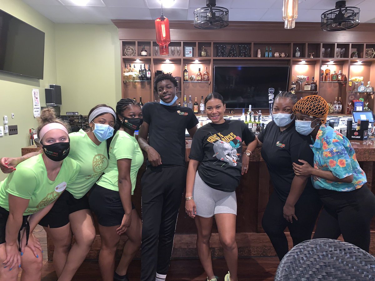 ispicegrille's tweet photo. Thank you Eniko Hart for stopping by with your family to get a taste of your roots🇯🇲 . We are so happy you choose to dine with us! Our staff was so excited to see you and your family. Especially your little one, Kenzo!💙 @enikohart https://t.co/zZ0Zf6tKjv