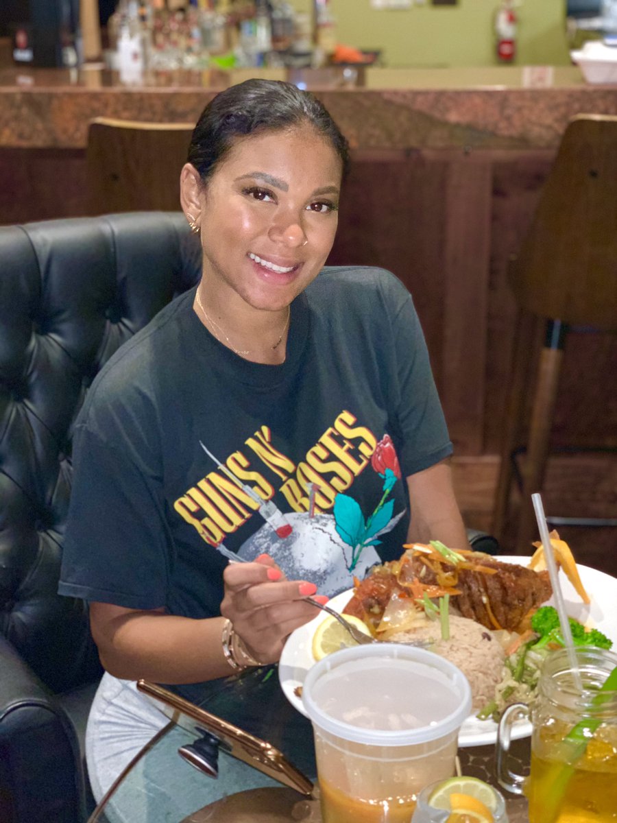ispicegrille's tweet photo. Thank you Eniko Hart for stopping by with your family to get a taste of your roots🇯🇲 . We are so happy you choose to dine with us! Our staff was so excited to see you and your family. Especially your little one, Kenzo!💙 @enikohart https://t.co/zZ0Zf6tKjv