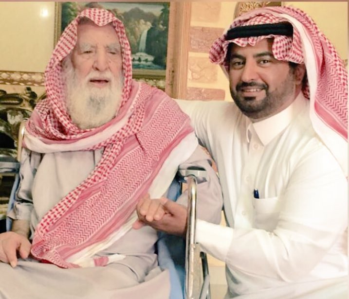 MutebQuaid's tweet photo. نحمد الله على قضاءه وقدره
نشكر الجميع ونعزّيهم في نفس الوقت؛
لأن ما رأيناه من تعابير، وسمعناه من كلام،
وقرأناه من عبارات، ولاحظناه من مشاعر طيبة
تجاه والدنا #محمد_بن_مران_بن_قويد رحمه الله
أثبتت لنا أن الفقد على الجميع ..
غمرتمونا بمواساتكم ودعواتكم الصادقة،
الله لا يريكم مكروه. https://t.co/iLtHmrFTGE