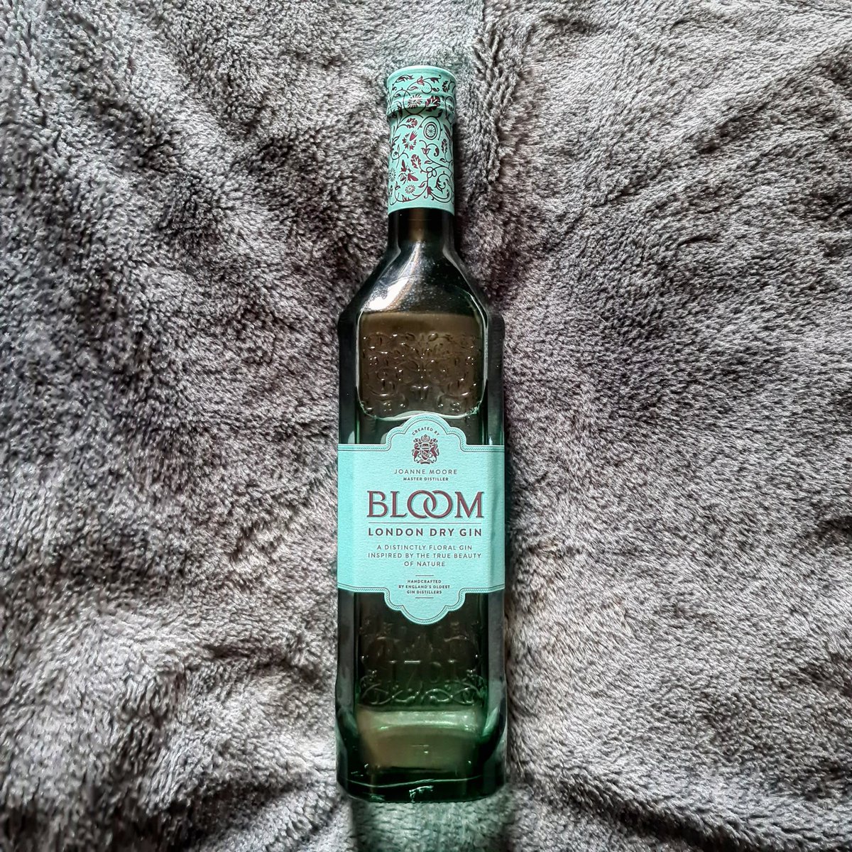 GinbyTaste's tweet photo. New GIN Arrived @BLOOMGin Taste Great with @FeverTreeMixers Mediterranean Tonic #bloomgin #tasteginbykieran https://t.co/ITdGUSXg2K