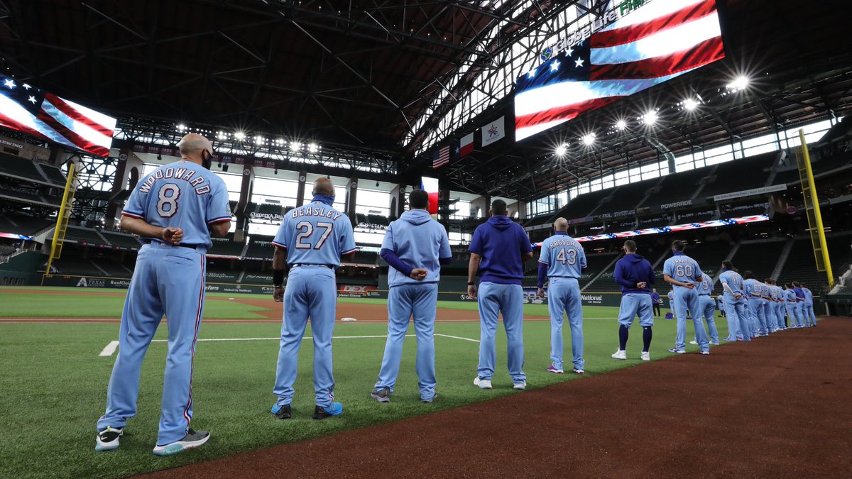 Rangers's tweet photo. Sunday best. https://t.co/hW9JJx93vq
