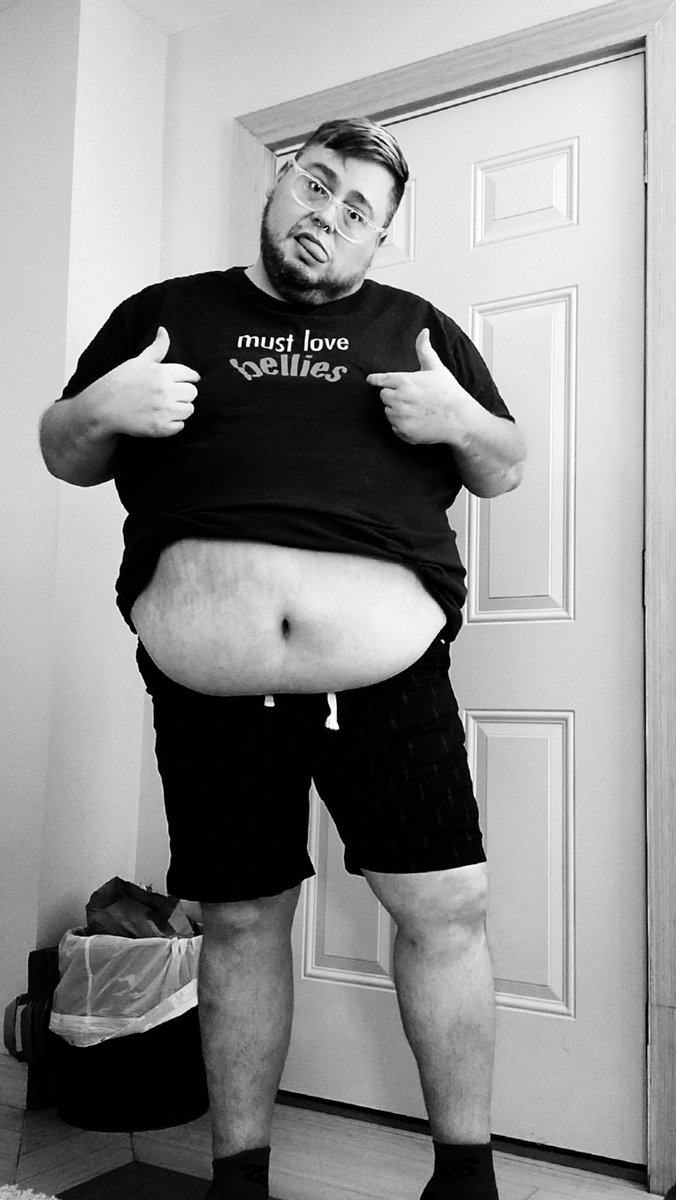 pupbayard's tweet photo. Yes, I'm a big boy...
Yes, I have a belly...
Yes, I don't care if you don't like...

@nastypig do you think you could cater to more body types, we actually would spend more!!

#mustlovebellies
#nastypigneedstobeforallsizes https://t.co/TbqNRlCT6w