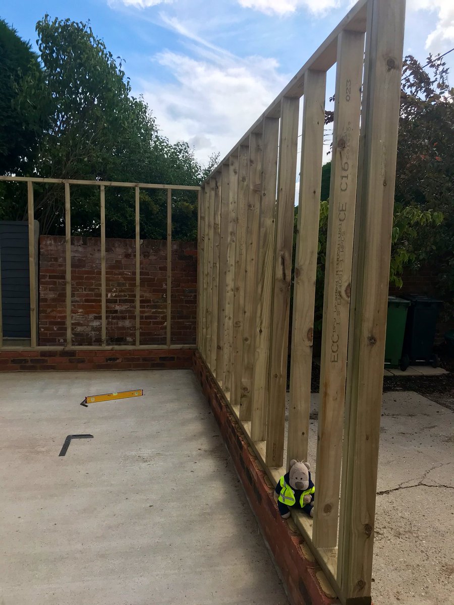 TedmundCurtis's tweet photo. Weโve had a busy weekend but our garage is finally starting to come together...... I will sleep well tonight #ProjectManager #HardWorkingBear https://t.co/GY7uVAfmaD