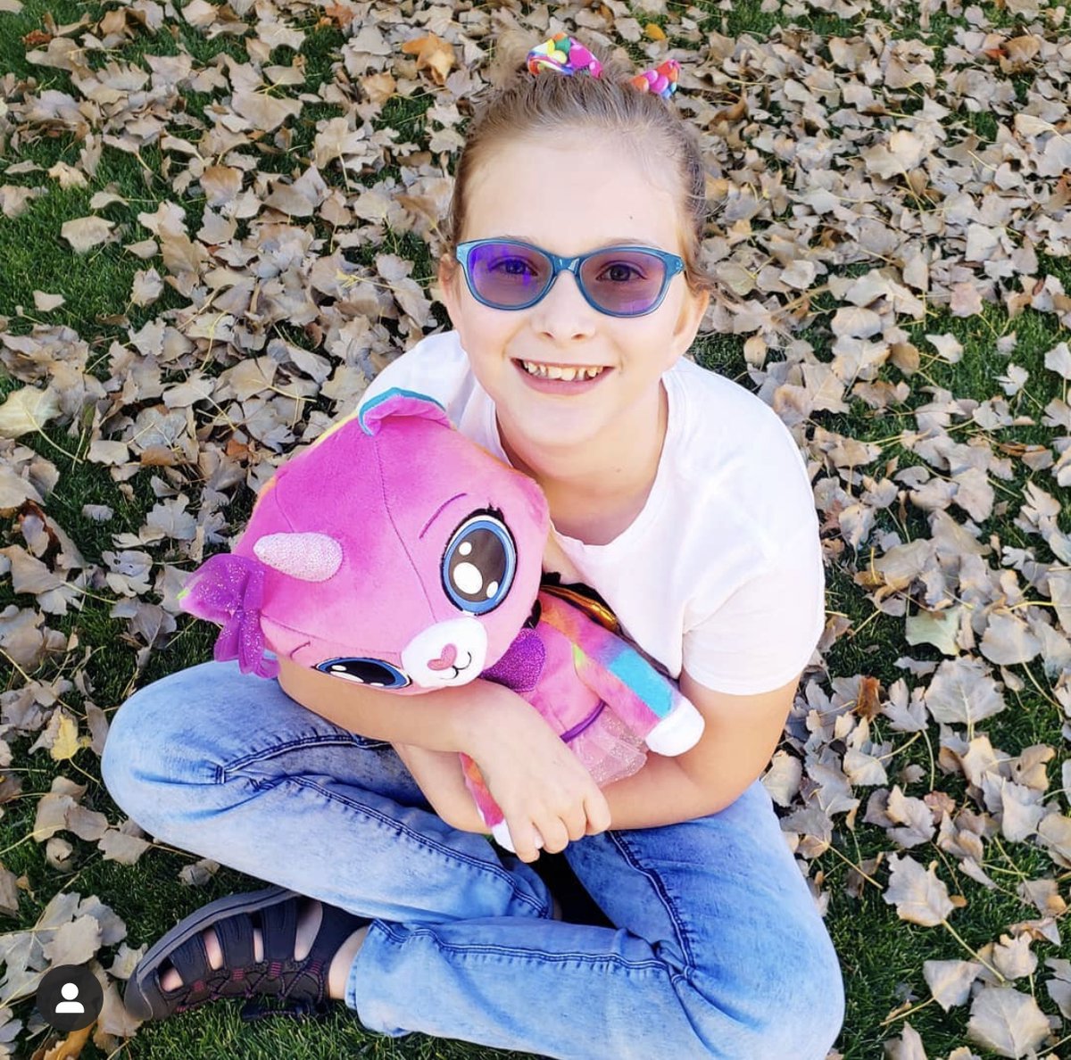 RBUKOfficial's tweet photo. We love Felicity plush hugs and sunny days. Photo credit | @artsyfartsymama #RBUK https://t.co/lXb0Oby2fU