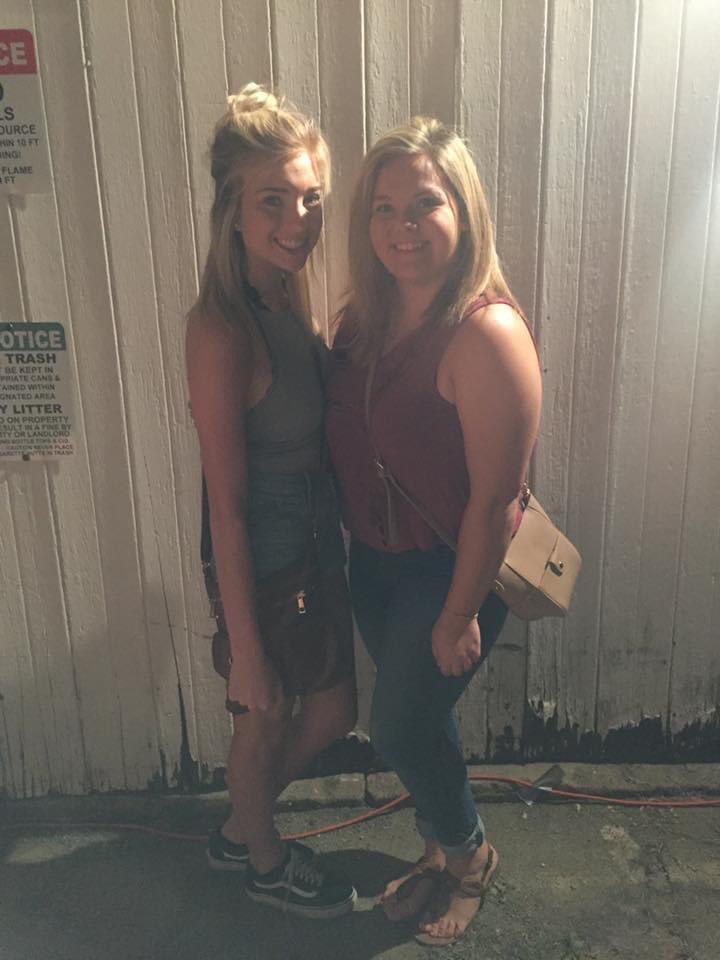 madisonbrooke14's tweet photo. happy birthday @maddiehoffman26 🥳 thank u for bein the best from our first frat party, to walking in a downpour, to volunteering, to paint wars! i love you so much and can’t wait to see you💖 https://t.co/TWXUpYUgte