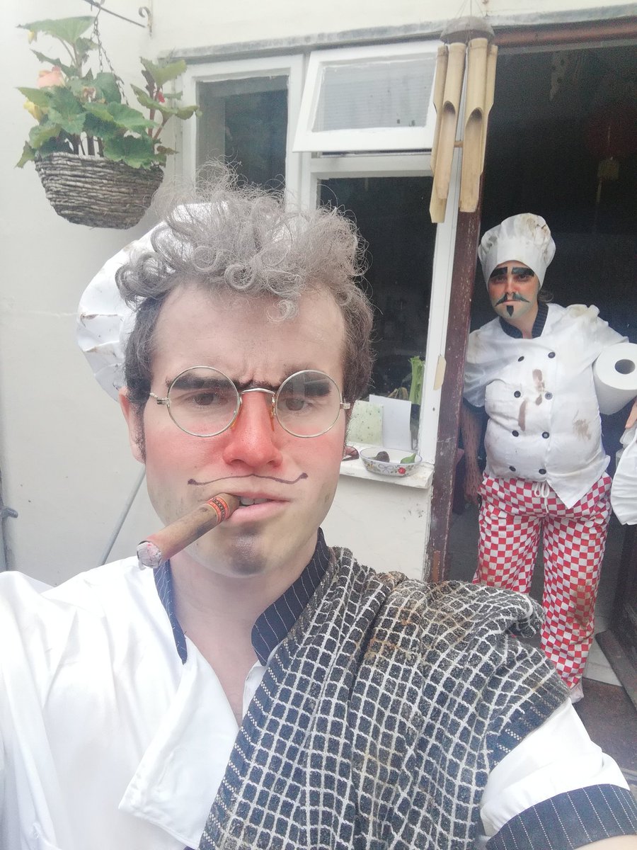 Thanks <a href="/CoddywompleUK/">Coddywomple</a> for a cracking laugh. The street had a right giggle. <a href="/alisoncampbell_/">Ali Campbell</a>