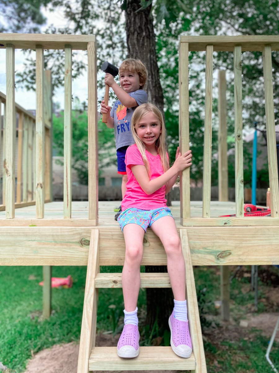 mama_cant_sing's tweet photo. @jimmyfallon Best summer of my kids’ lives! #MySummerInSixWords https://t.co/Jy6RJPkSfh