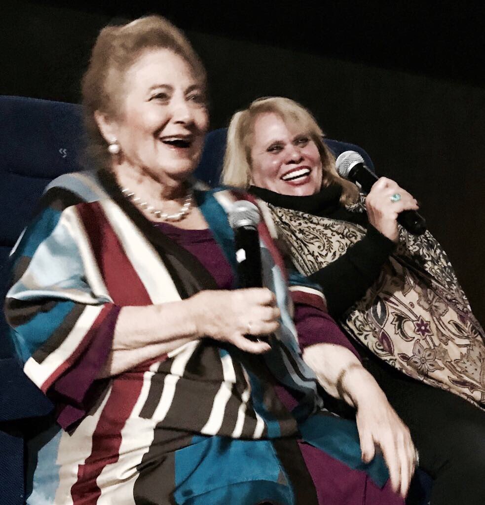PauRosell4's tweet photo. referentes en la vida #julitasalmeron  &amp; #carminabarrios https://t.co/J4XUfC3uS5