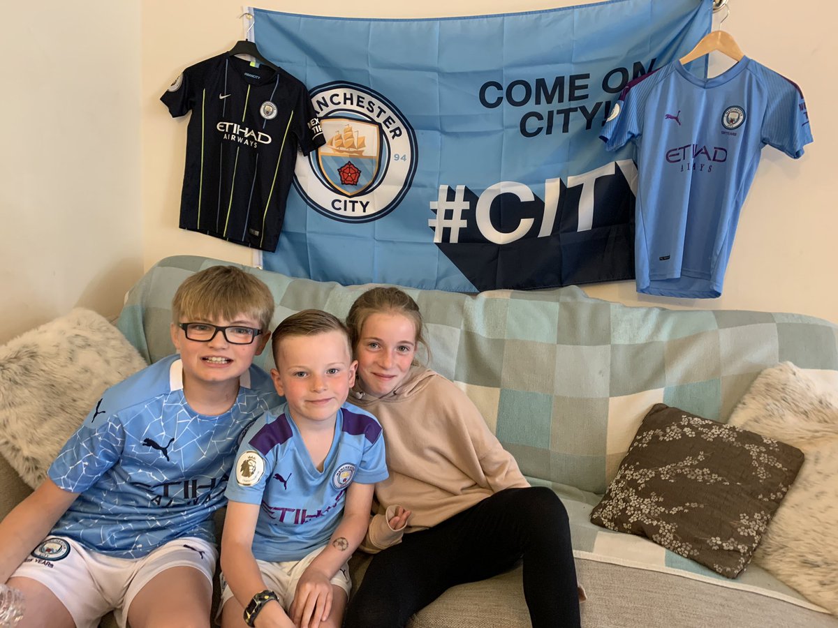 filmmcr's tweet photo. #WNRH last match of the season... come on CITY https://t.co/Z3QUOUwrWl