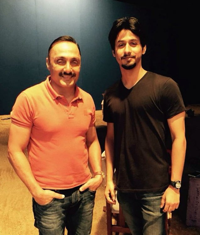bhargav__m's tweet photo. Shooting scene..
#longbefore 
With very talented
#Rahulbose 

@RahulBose1 https://t.co/wWtnyTXSVP