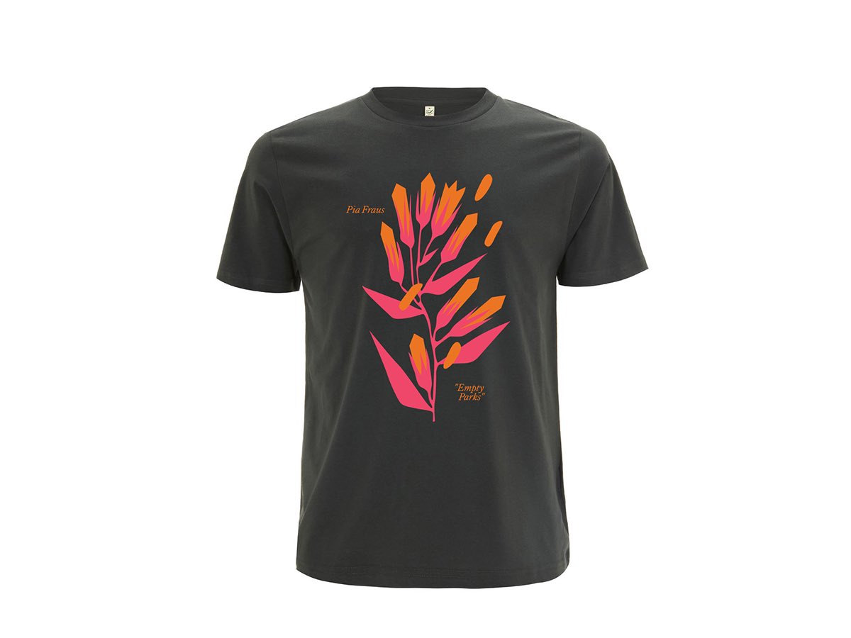 piafrausband's tweet photo. Pre-Order Pia Fraus “Empty Parks” tees and tote bags from 👉https://t.co/aqPZrSoMWk 👈#piafrausband #piafrausemptyparks #emptyparks #kaarelvahtramäe #piafraus #seksound https://t.co/tulTi8XyKh