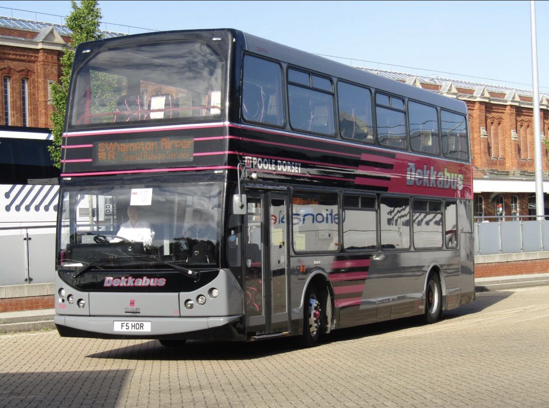dekkabus's tweet image. When it comes to Bus Porn, our DekkaDriver Russ Meddings really does have the best collection in town!  A sea of pink, yellow and blue Venetian blinds for your delectation!  Mr Stenning - we salute you Sir! @creatingdesire