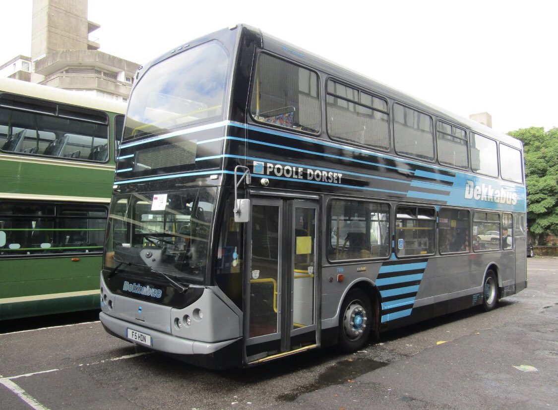 dekkabus's tweet image. When it comes to Bus Porn, our DekkaDriver Russ Meddings really does have the best collection in town!  A sea of pink, yellow and blue Venetian blinds for your delectation!  Mr Stenning - we salute you Sir! @creatingdesire