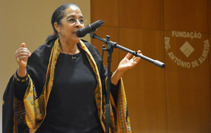 6 Days Until  #WITMonth: Olinda Beja is a poet and writer from São Tomé and Príncipe, as well as Portugal. Despite her many publications, none of her works appear to be currently available in English.