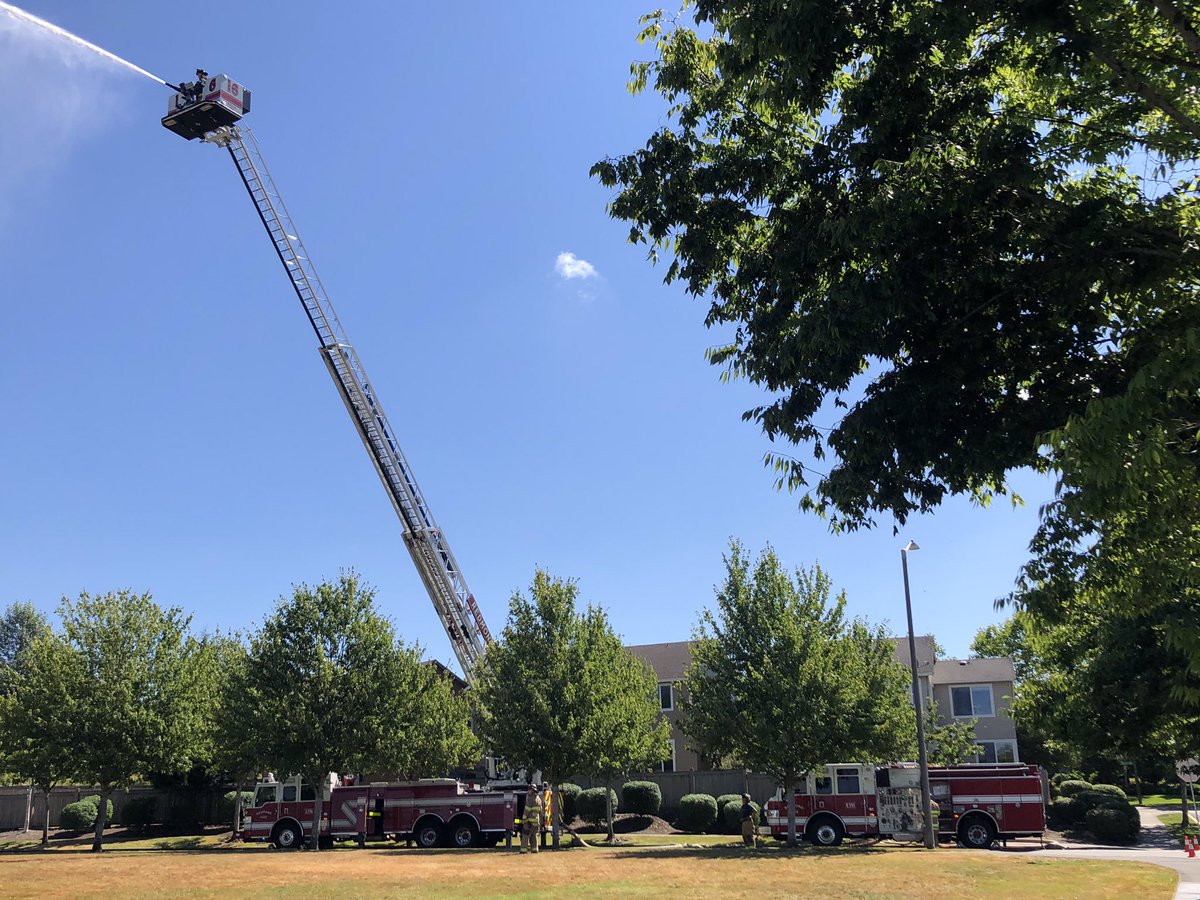 Redmond Firefighters tweet media