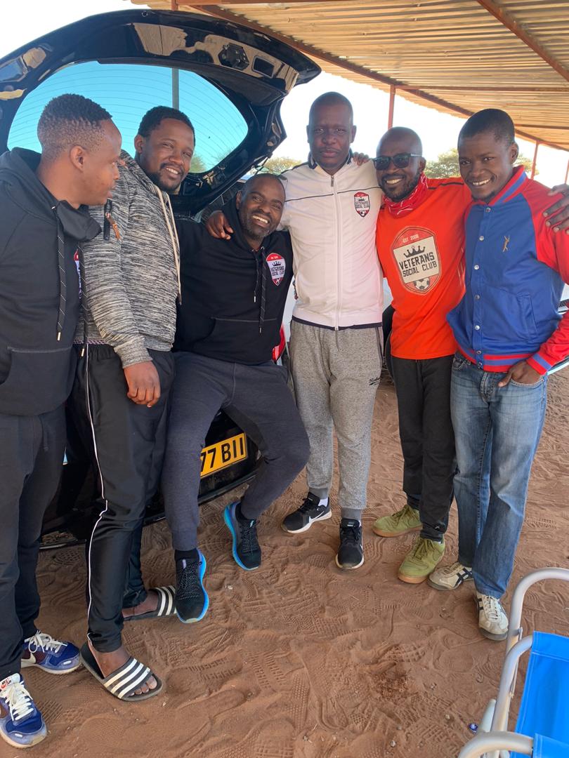 veteransSC_BW's tweet photo. Today we went to visit our home ground at the #Academy as we awaited the #DebonairsPizzaChallenge results which we were victorious against @sc_dragons.. @Debonairs_BW @EarlOfGC
#DebonairsPizzaChallenge
#SundaySoccaIsBack https://t.co/t9FTaqVjAp