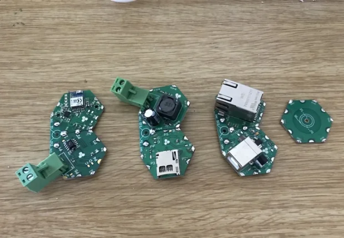 HexabitzInc's tweet photo. This is a #soldering jig used to support two #Hexabitz hexagonal #modules and a triangular side module during soldering to ensure the perfect alignment of the modules with each other π₯π
π‘https://t.co/mffanvPXB5
#homelab @Hacksterio #PCB #engineeringathome #3Dprinting #edtech https://t.co/YyUireKwIv