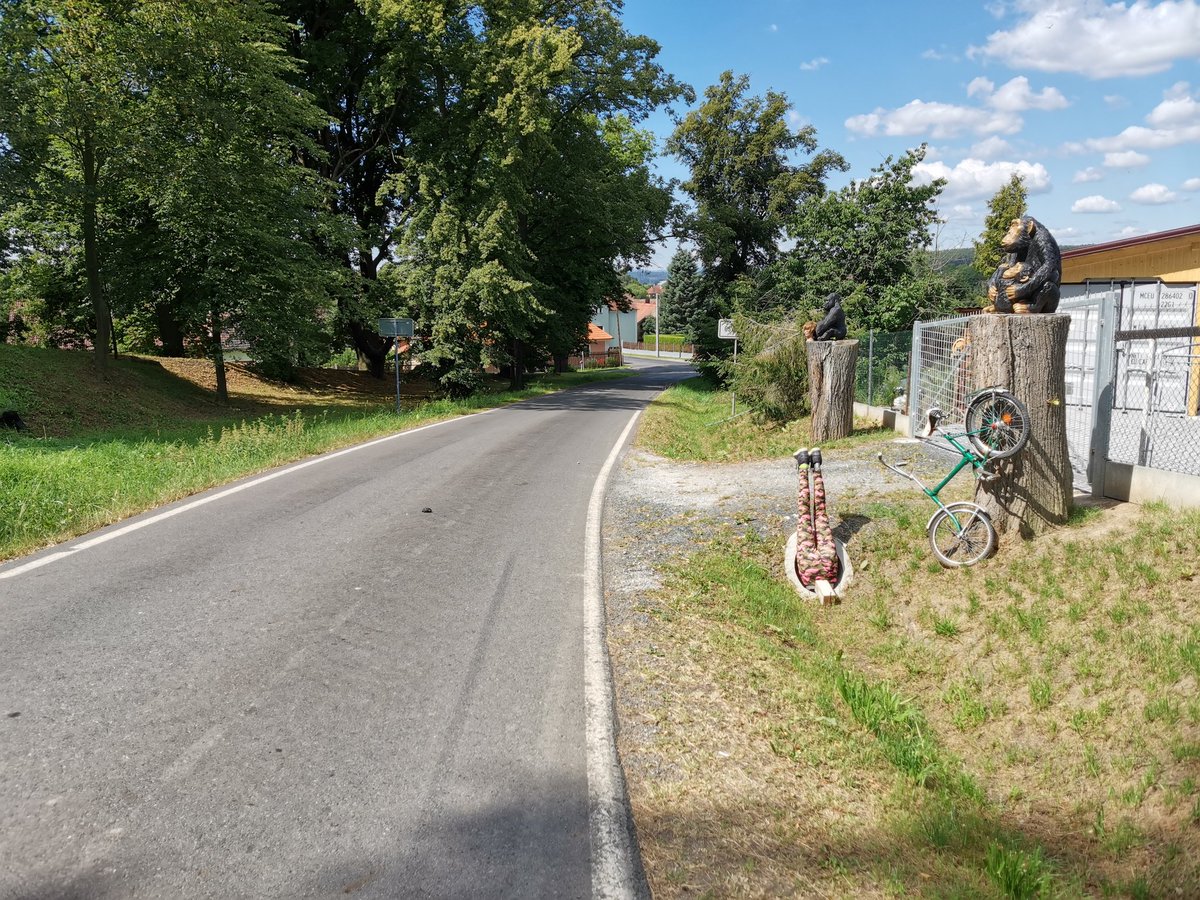 Takhle se parkuje u nás na Domažlicku 😊