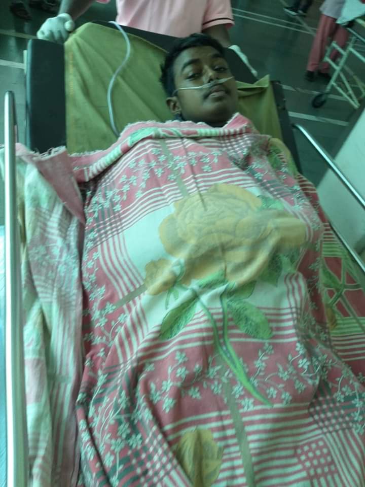 Santosh_Mahto1's tweet photo. @HemantSorenJMM @BannaGupta76 @dc_dhanbad धनबाद के प्रदीप कुमार वर्णवाल का 18 वर्षीय पुत्र अनूप कुमार गंभीर बीमारी से पीड़ित है,जिसके इलाज में आर्थिक समस्या उत्पन्न हो रही है। कृपया मुख्यमंत्री गम्भीर बीमारी योजना के तहत मदद करके नव जीवन प्रदान करें।🙏🏻🙏🏻 #Contact_No : 9835466196 https://t.co/PoXOwoJ68H