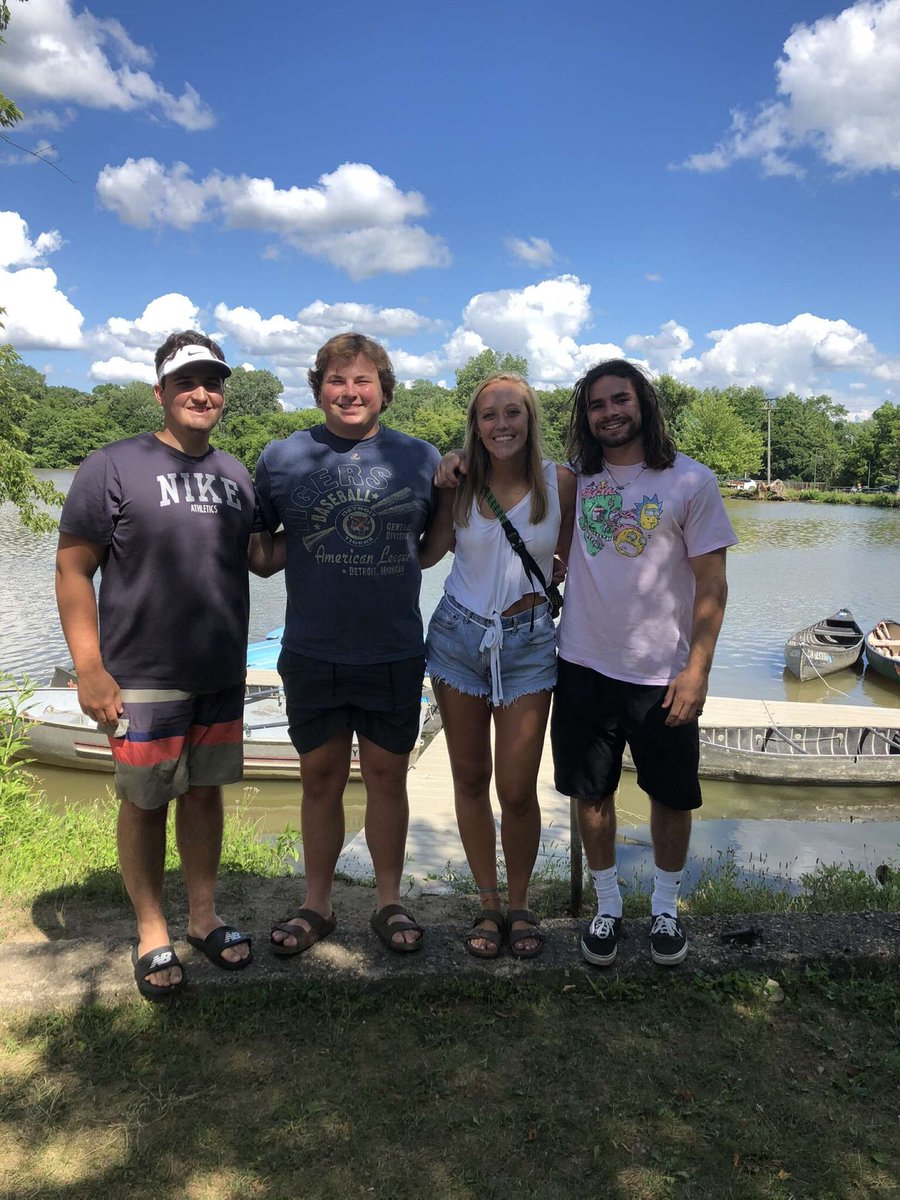 zack_cox25's tweet photo. Happy birthday Levi!! 🎉 @levylennard thanks for letting us go to the lake all the time, much love ❤️ #gochoctaws https://t.co/7zhwM1X28Z