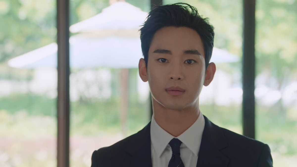 kdramadump's tweet photo. THIS LOOK IS SUCH A SERVE!! DAMN HOT SIR 😳
#ItsOkayToNotBeOkay 
#ItsOkayToNotBeOkayEP12 https://t.co/w2XltG2p3m