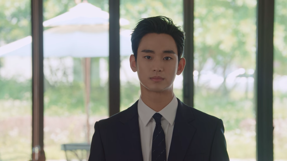 kdramadump's tweet photo. THIS LOOK IS SUCH A SERVE!! DAMN HOT SIR 😳
#ItsOkayToNotBeOkay 
#ItsOkayToNotBeOkayEP12 https://t.co/w2XltG2p3m