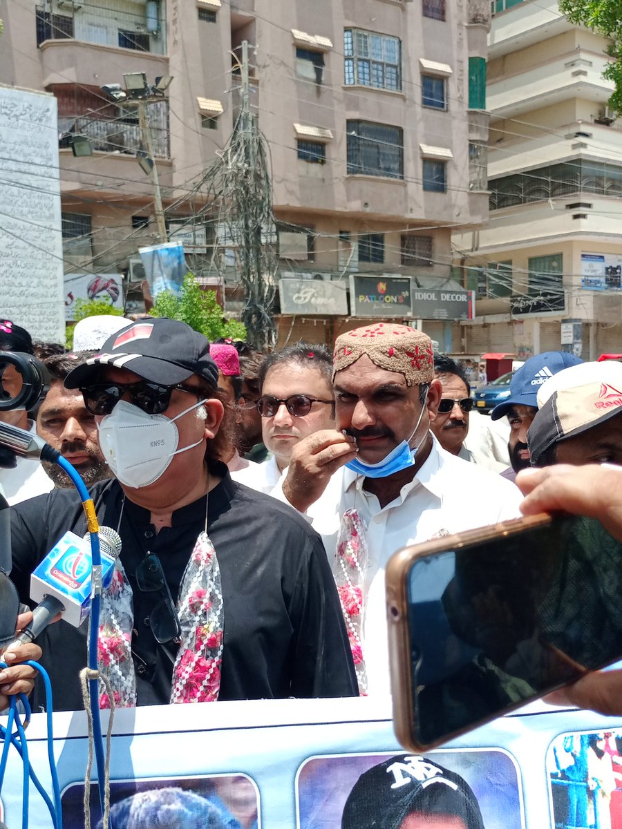 irfanalilaghare's tweet photo. Solidarity with Johi awam  for water shortage ,
Congratulate  Imdad Khan laghari and Nasrat Khan laghari  for holding such a peaceful and organized protest for the rights of Johi with Sadaqt Khan jatio and  Karim Khan jatio at Hyderabad press club
#JohiNeedsWater https://t.co/VftNZJuaQD