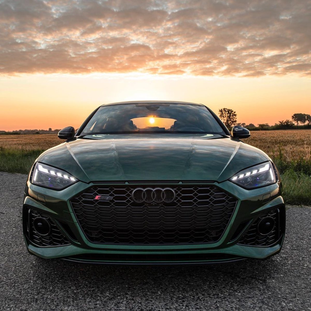 Luxury_WorId's tweet photo. Green Audi RS5 😍 https://t.co/b6NyxRlK48