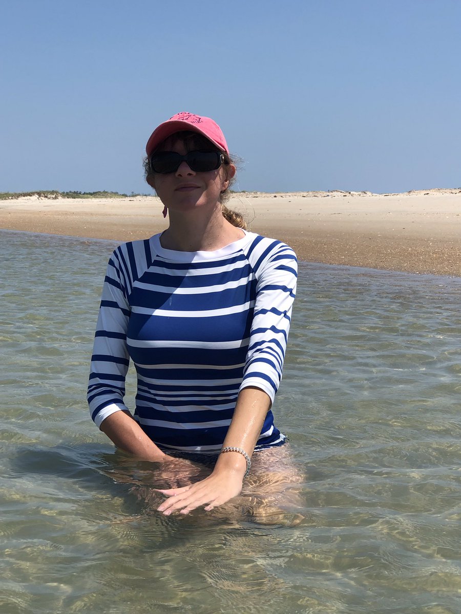 rodandlisa's tweet photo. This week our Autistic daughter picked up 18/5 gal buckets of OBX coastal plastic. Plus 13 shoes an EZ-UP and a Rod/Reel. Loves cleaning &amp; her @4ocean jewelry. We are truly blessed. @OBXPhotos @OBXparksforever @obxonnetflix @SamWalkerOBX https://t.co/WOArgmTWIZ