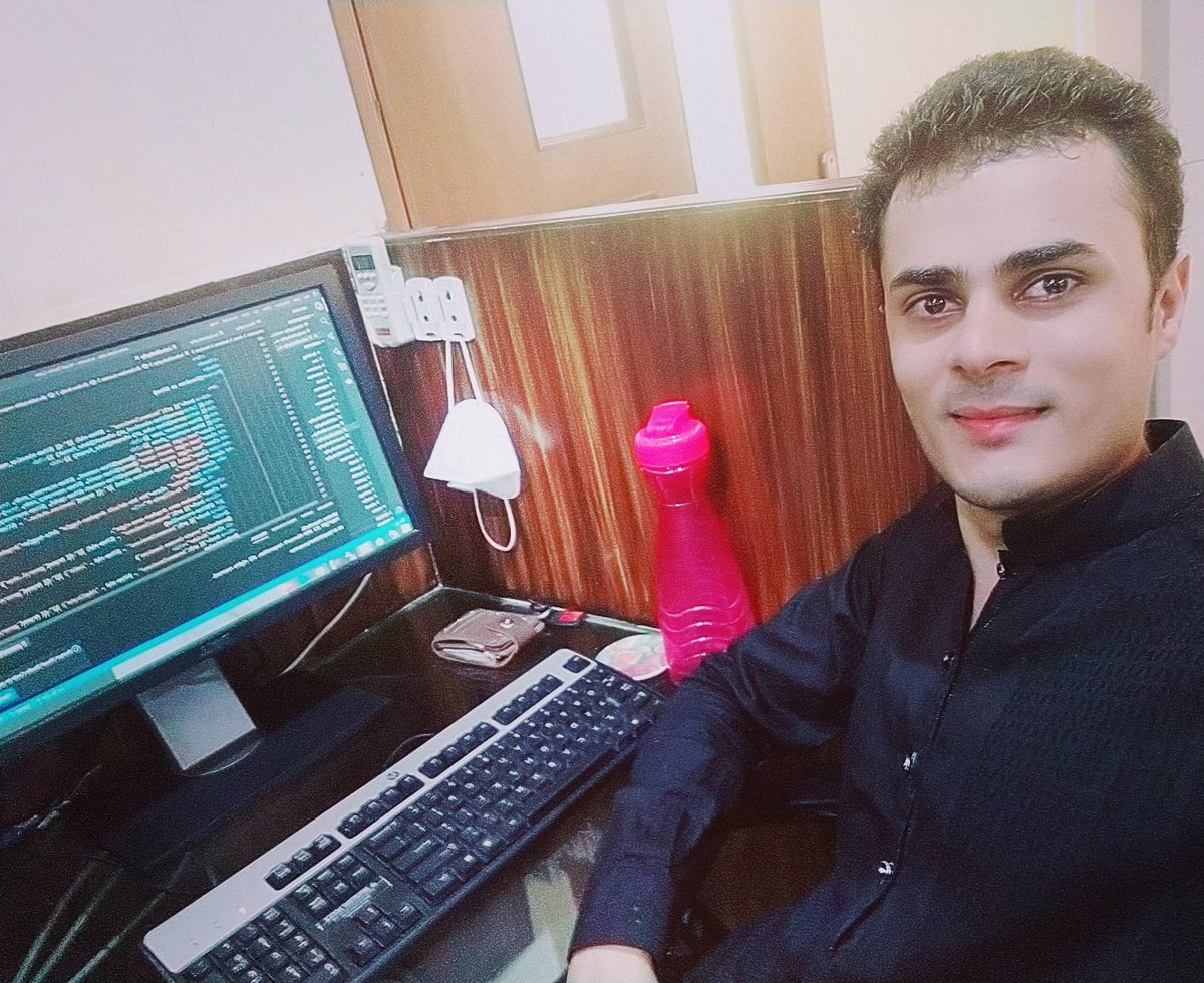 Museb_Khalid's tweet photo. #weekend #weekendvibes #softwaredeveloper #engineer #code #developerlife #tech #webdeveloper #programming #programmer #boy #coder #mentor #fullstackdeveloper #pakistan #csharp #facebookapi #softwareengineer #freelancer #techwear #coder #coderlife #devlife #developerstyle https://t.co/nha6snhRc0