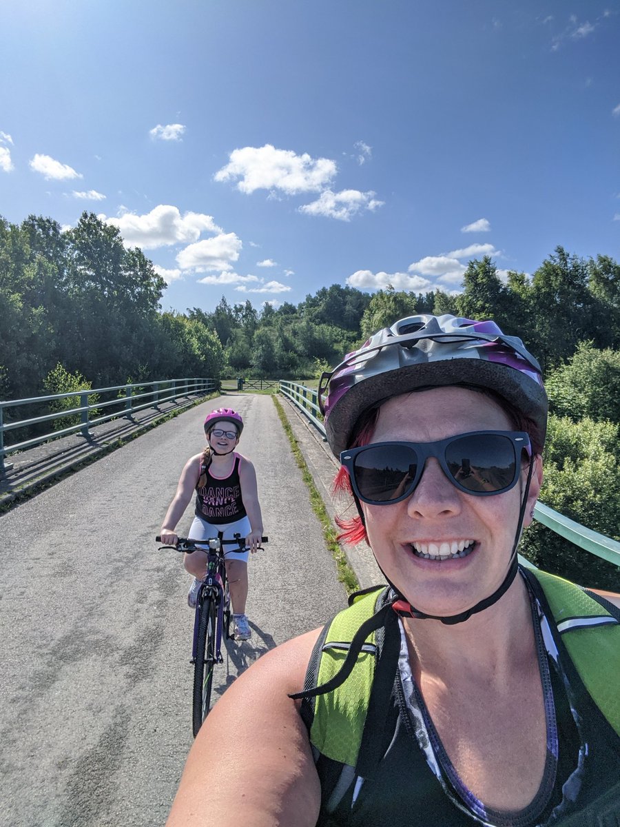 Batleyxplosion1's tweet photo. @thejocoxway That's mine &amp; April's ride - we pledged 100 miles and finished it off today! 🚴🚴 https://t.co/VzcDt1rTxP