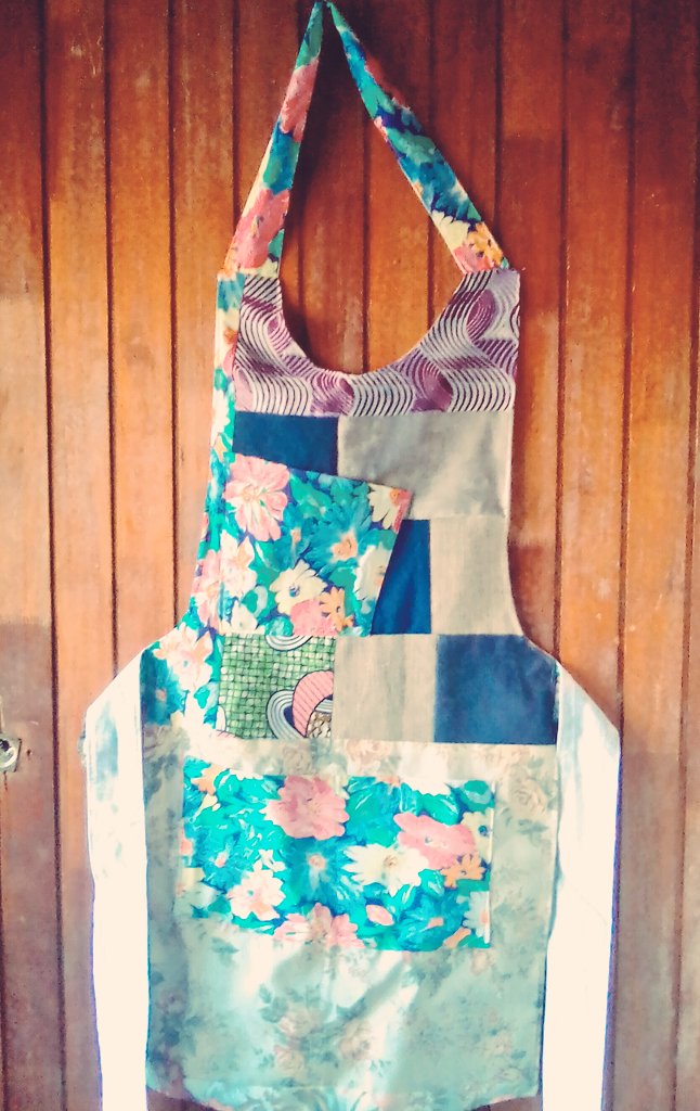 mshotolo_inc's tweet photo. @OLX_ZA Been trying my hand on making some aprons.
#LiveMoreWithOLX https://t.co/XdNpq9UCF9