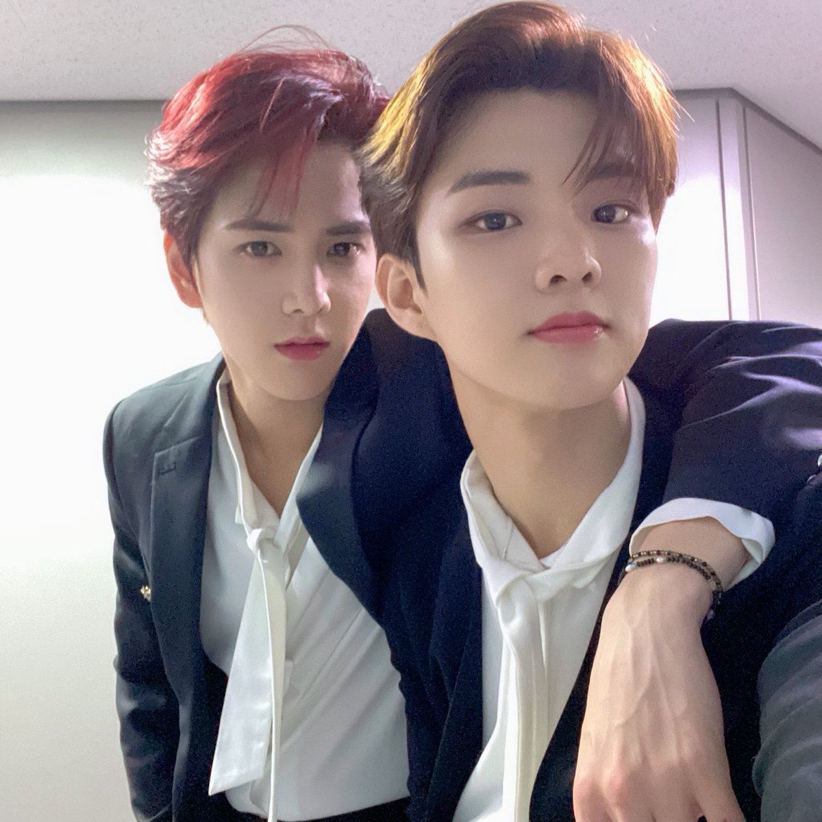 WE_THE_BOYZ's tweet photo. [큐] #우리는_더���이즈_행복한_더보이즈 🍀 https://t.co/NyrQCLZ5Qr