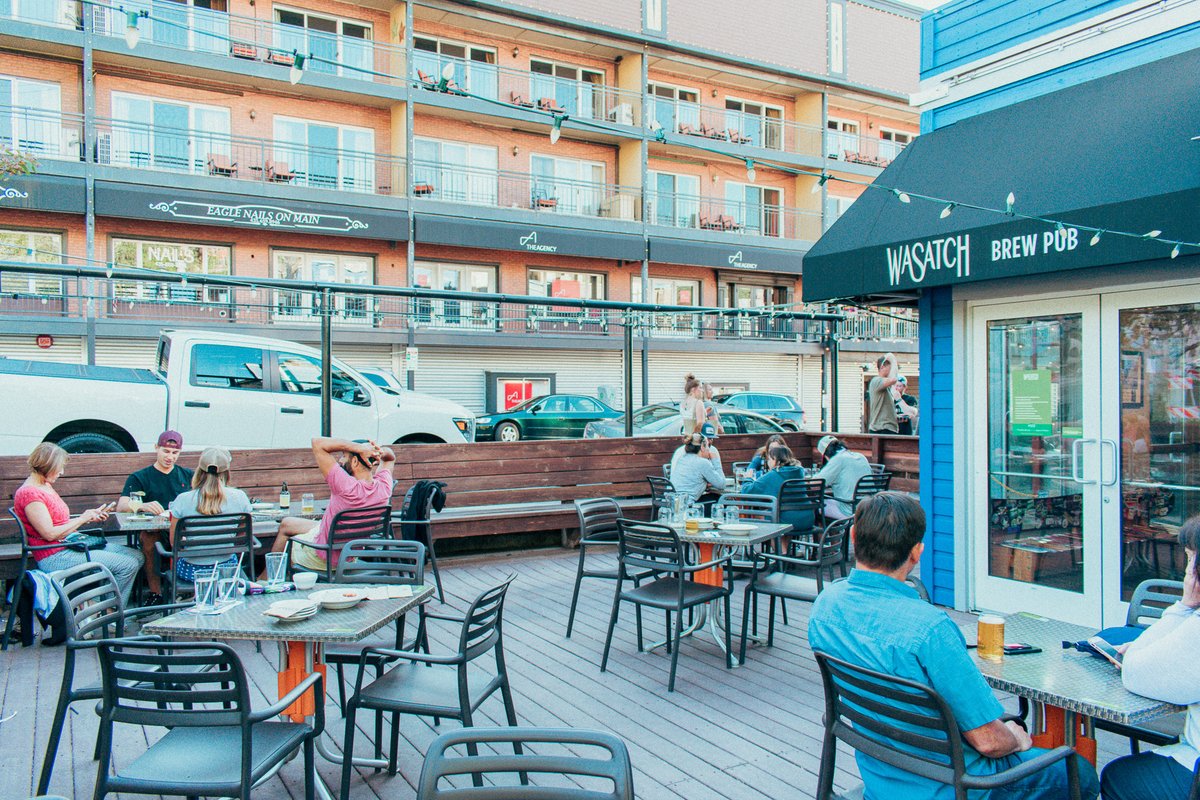 wasatchbeers's tweet photo. It’s a great day for a patio beer! Happy Sunday, Park City!🍻 #WasatchBrewpub
📷: @viktorkrstev https://t.co/TSb8IDdAAB