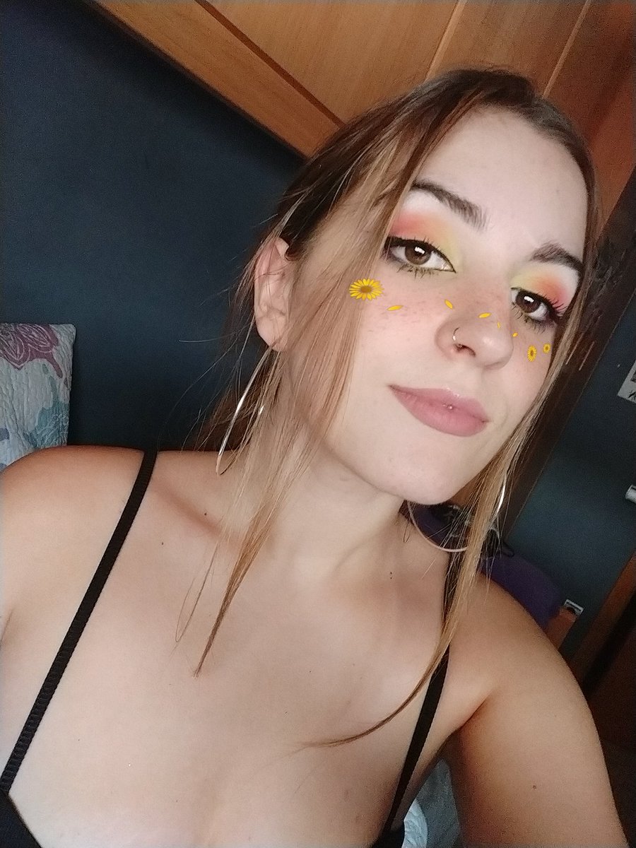 natahconfresas's tweet photo. Hola, tengo un arcoiris en los ojos. 
🌈 👁️👄👁️ https://t.co/RXORn6uejQ