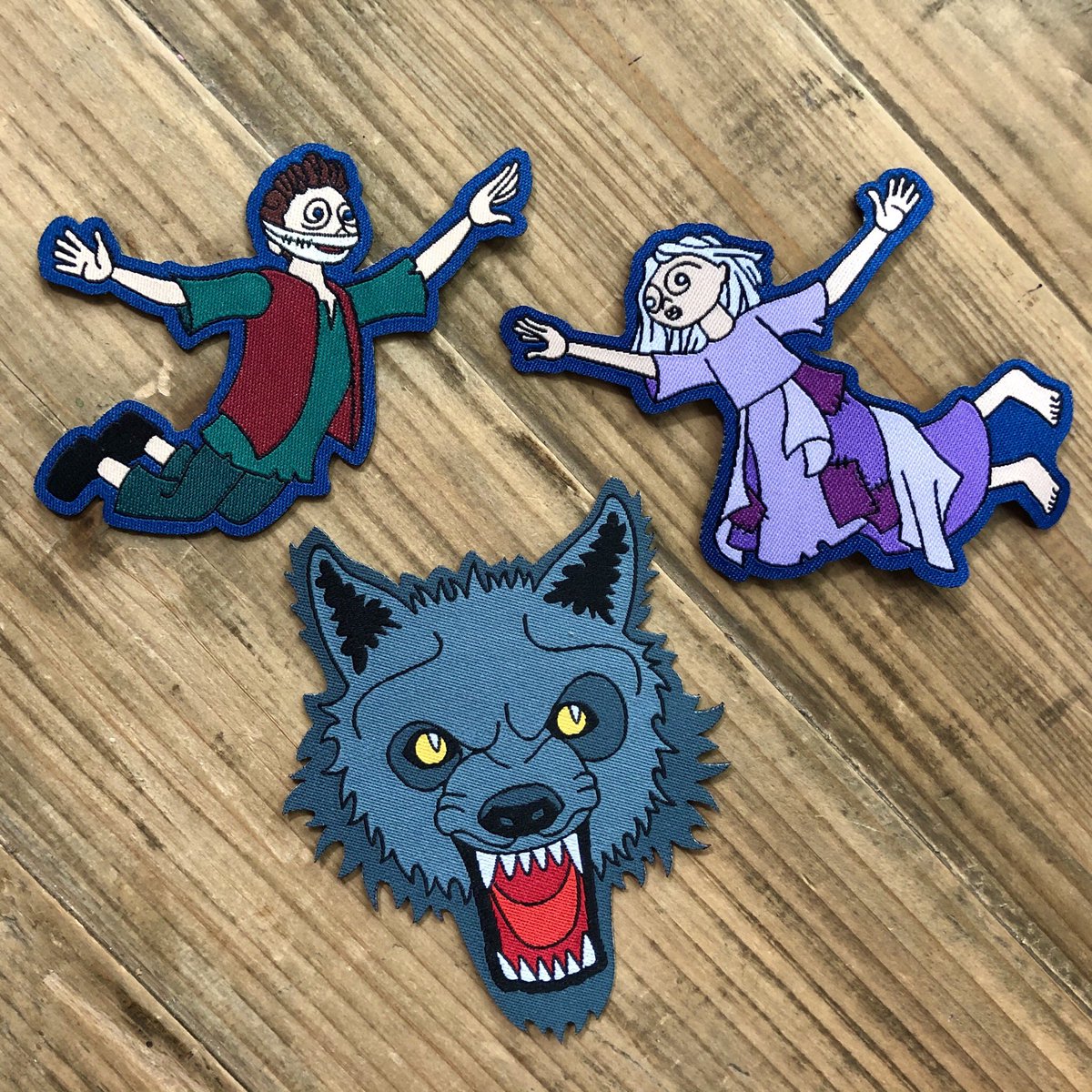 TobyOlie's tweet photo. Excited to share these beauts with #GrinningMan fans - Grinpayne, Dea &amp; Mojo sew/iron on woven patches! 
Profits from every sale go to @ActingforOthers but don’t hang about, this initial run is only 100 pieces per design.
Get yours here: https://t.co/9W1peuNZD3 https://t.co/EsTuYuRTgB