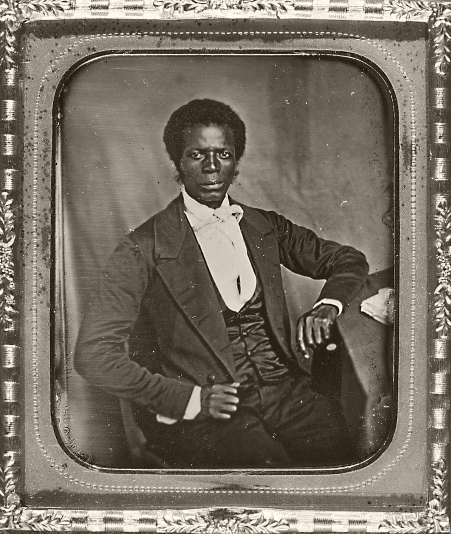 sunujournal's tweet photo. Portraits by African-American photographer, Augustus Washington, who emigrated to Liberia in 1852. #SUNUnotes #SUNUjournal https://t.co/yjYhHLFJ8j