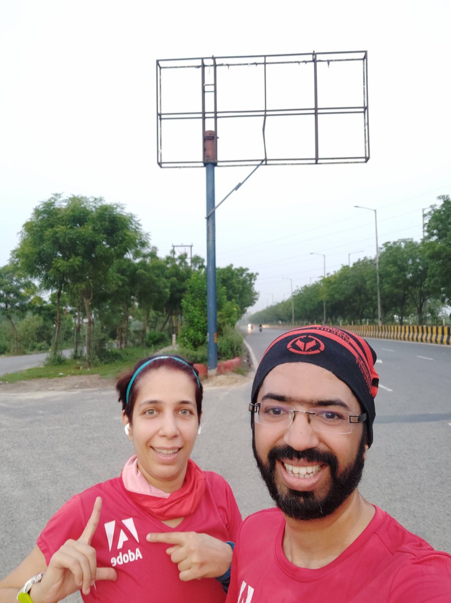 UrvashiAnand's tweet photo. Adobe Global Covid Fun Run! It was totally a fun run and our post workout stretching with my partner
#adobeindiarunners #activeadobe #fitadobe #adobelife #fitindiamovement #adoberunners #brooksrunning #brooks #beatyesterday #femalerunners #garmin @kosmicrunning @TrainWithGagan https://t.co/tTdkDkUgxI