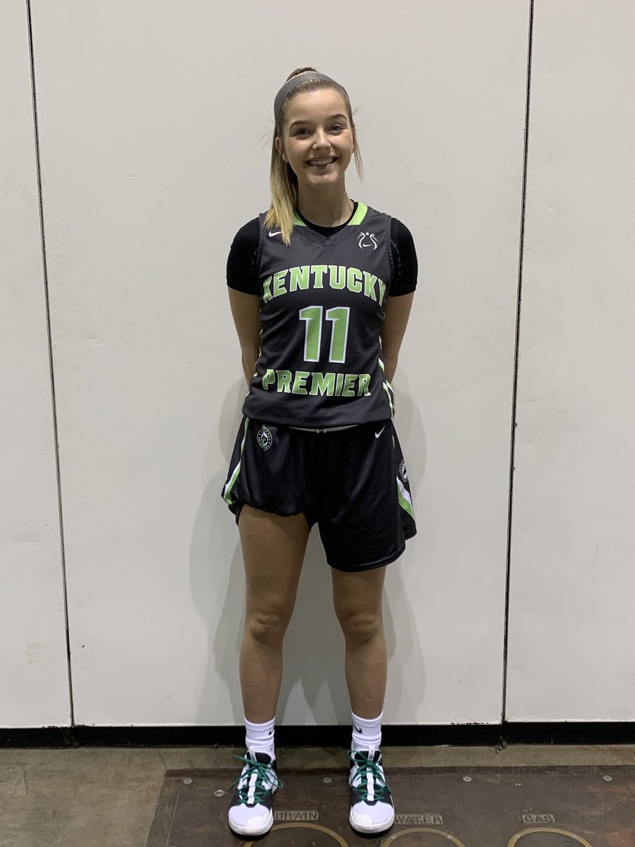 LadyWaves_Hoops's tweet photo. Good luck to Lady Wave Senior @JennaGallimore & Lady Wave 8th grader @PeytonBradley13 as they finish competing today in the USJN Windy In Indy Classic in Indianapolis with their Kentucky Premier teams! #WeAreMeade #OneHeartOneBeatOneTeam #gogreen https://t.co/3wiaLrzxKS