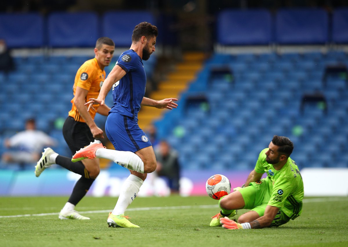 ChelseaFC_Sp's tweet photo. ¿Cómo frenar a Giroud?

respuesta: simplemente no puedes. https://t.co/Cz4jEWlG9D