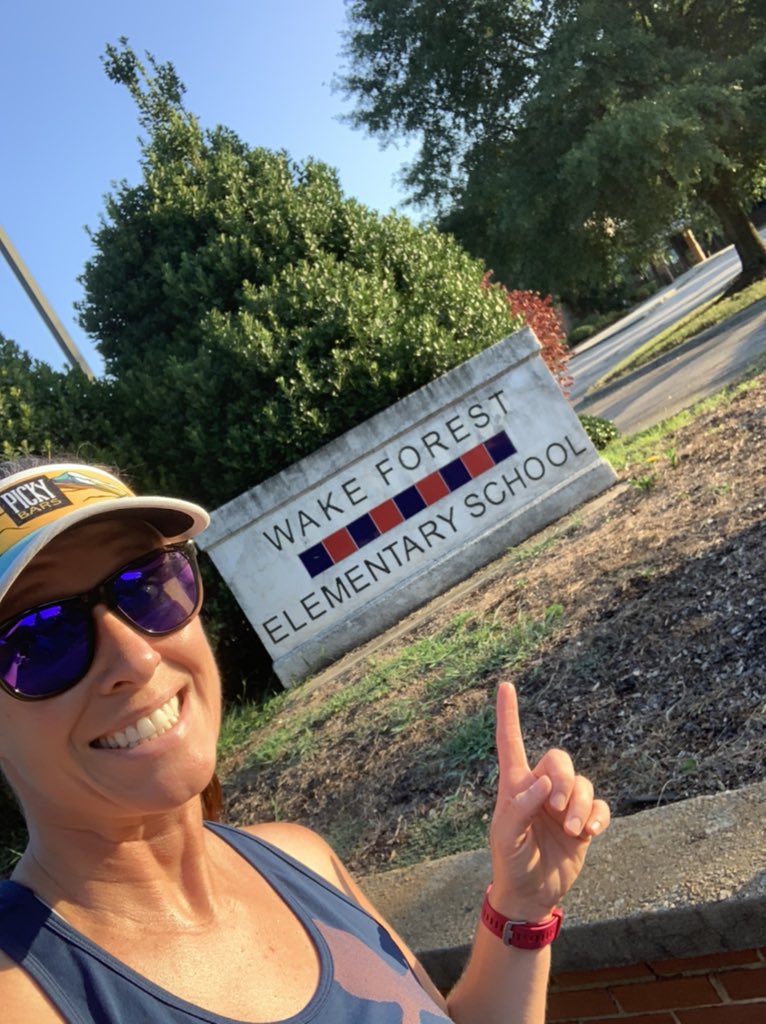 mrsgstearns's tweet photo. Hello @healthywake! Add Wake Forest Elementary to the list of #30in30. A Sunday 5 mile run capped off with a little iced ☕️ from @wfcc #thetreesarewatching @WakeForest_NC https://t.co/kdIRhHsIZ8