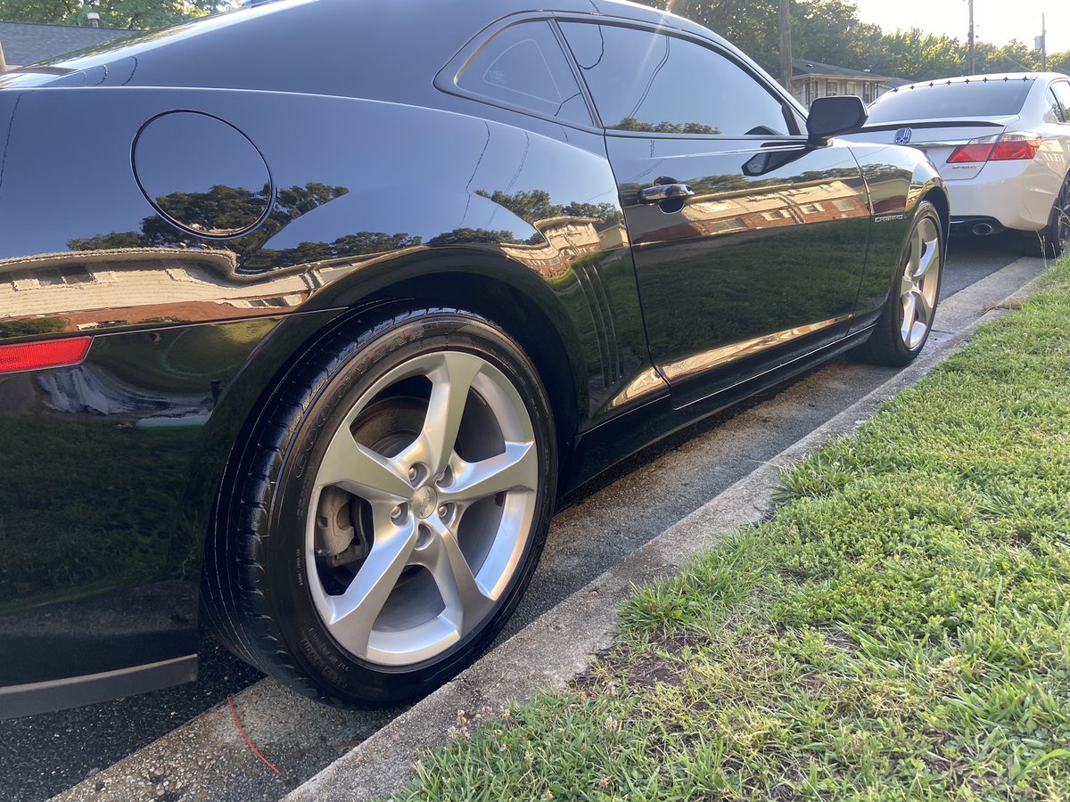 bigghunchoooo's tweet photo. Trying to expand my detailing business! Please retweet and help me get out there! https://t.co/EbIYuIZX4t