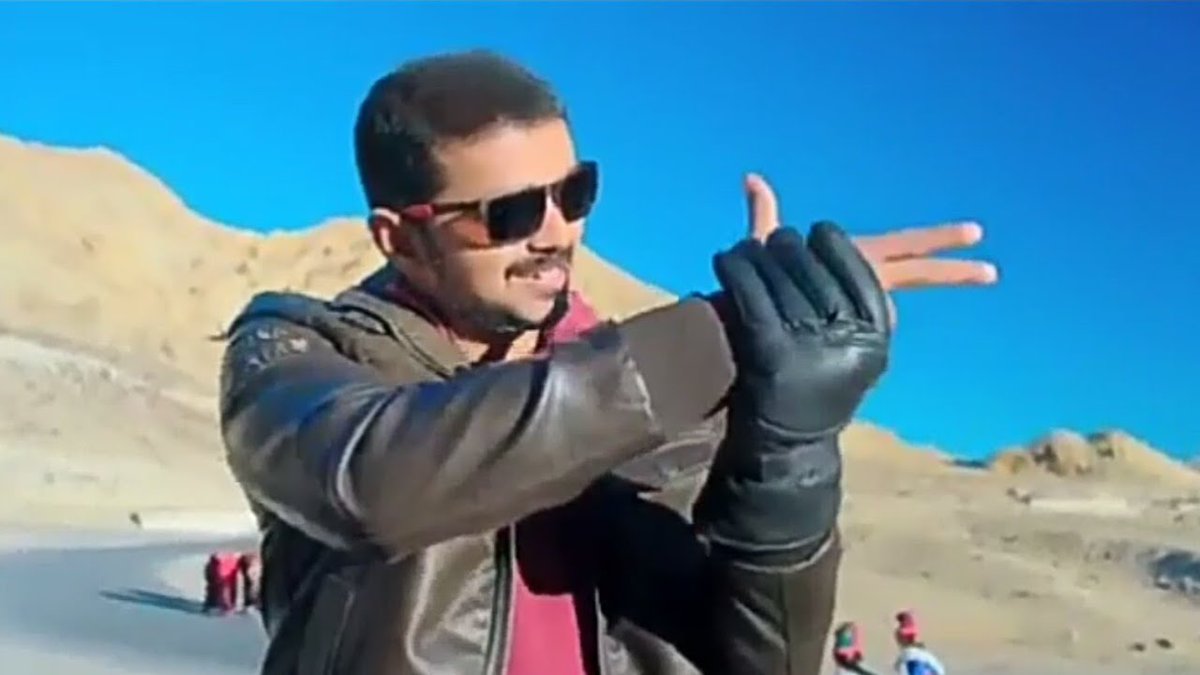 devil_simba01's tweet photo. Therrrrrriiiiiiiiiiii

Good bye vijay kumar ips 😍❤❤💪

Last one can i 50 rt ☺

#TheriTRPRaidOnSunTV  
#Master https://t.co/kWmjCjfSe3