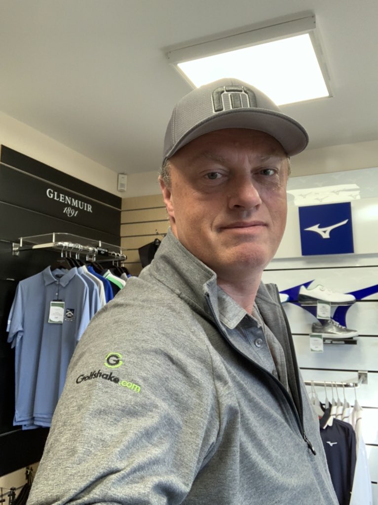 MJD9b450's tweet photo. Game not at its sharpest today...few silly mistakes but the @TravisMathew_EU @golfshake Ambassador gear felt fantastic and looked (in my eyes) fabulous #golf #gear #travismathew #lovegolf #playmoreplaybetter #wekeepongoing #PROJECT9 ✅ https://t.co/Af4VfK46C9
